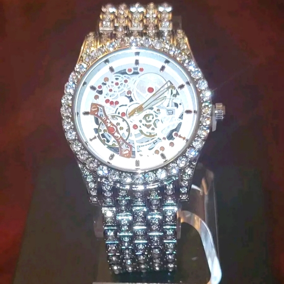 Mens Luxury Skeleton Style Date Display Simulated Diamond Quartz Movement Watch - Picture 2 of 9